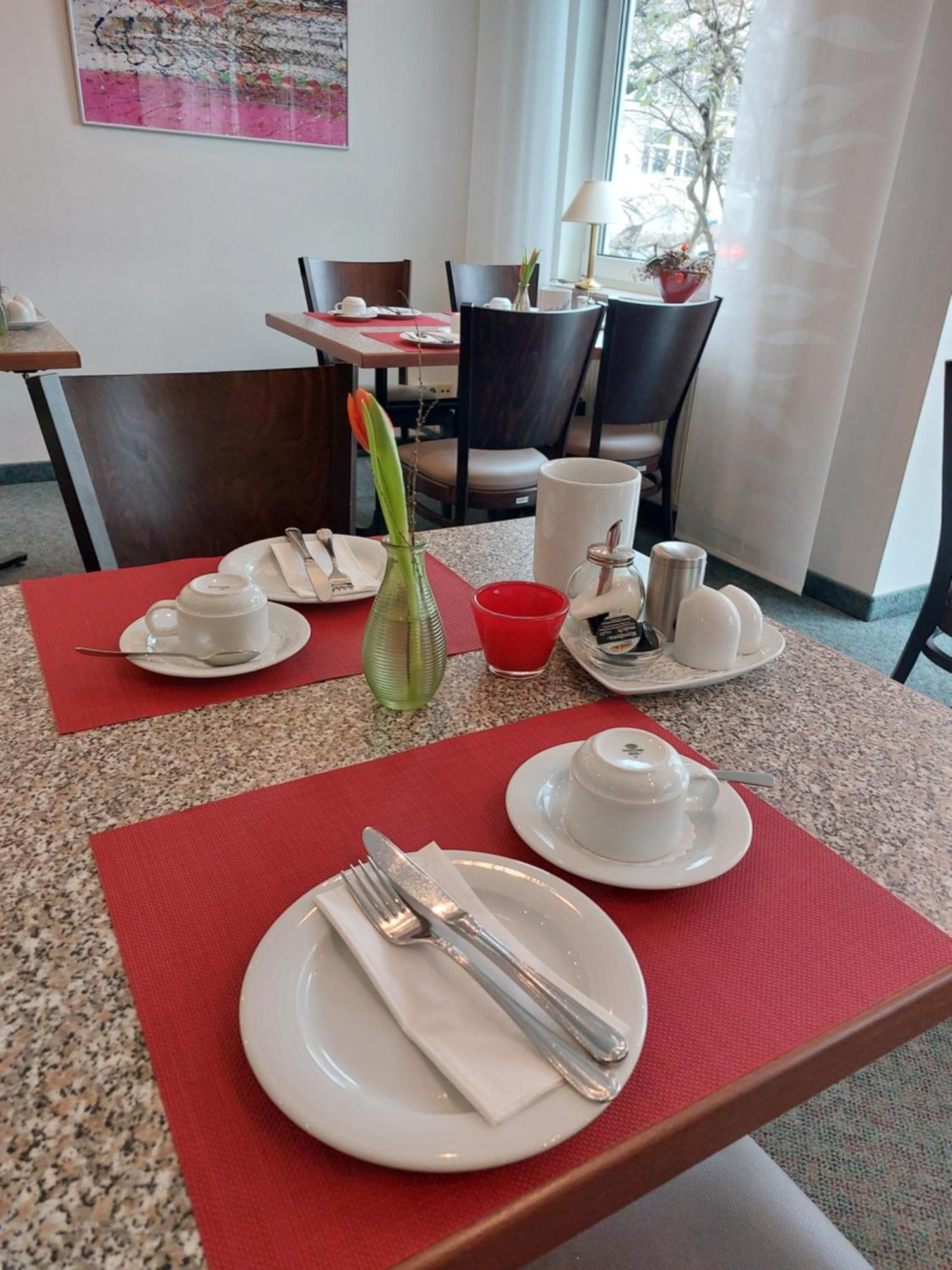 Hotel Zimmermann ฟิลเดอร์ชตัดท์ ภายนอก รูปภาพ