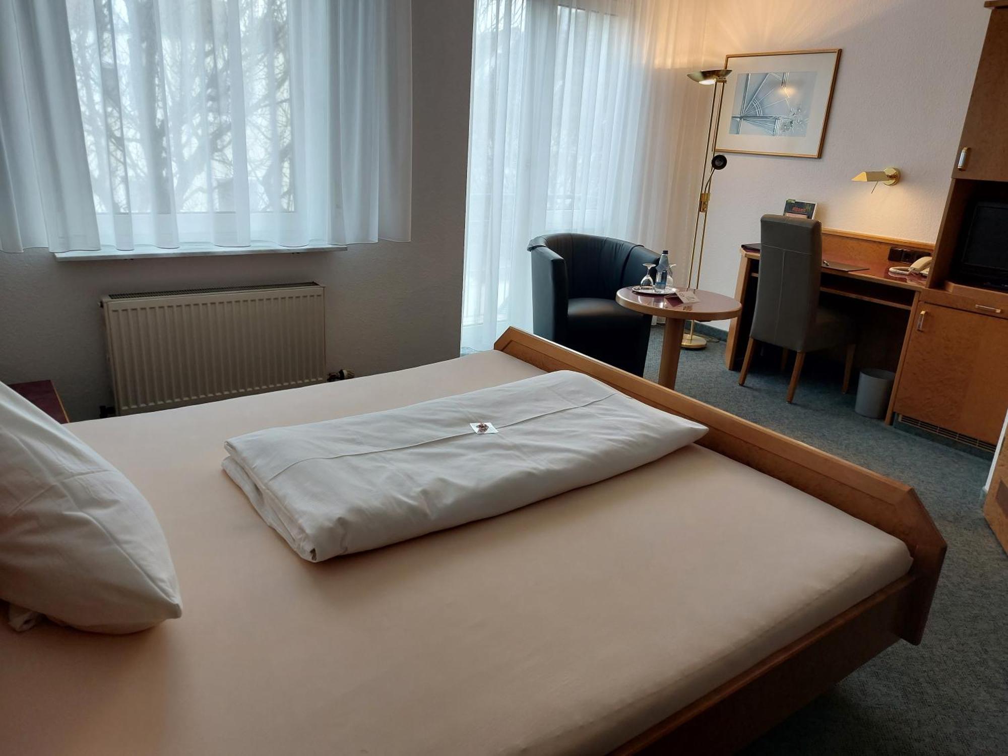 Hotel Zimmermann ฟิลเดอร์ชตัดท์ ภายนอก รูปภาพ
